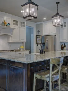 Ce nu îți spune nimeni despre colaborarea cu un furnizor de feronerie